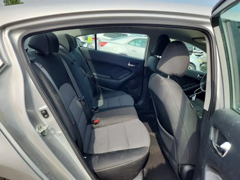 2015 KIA FORTE LX  