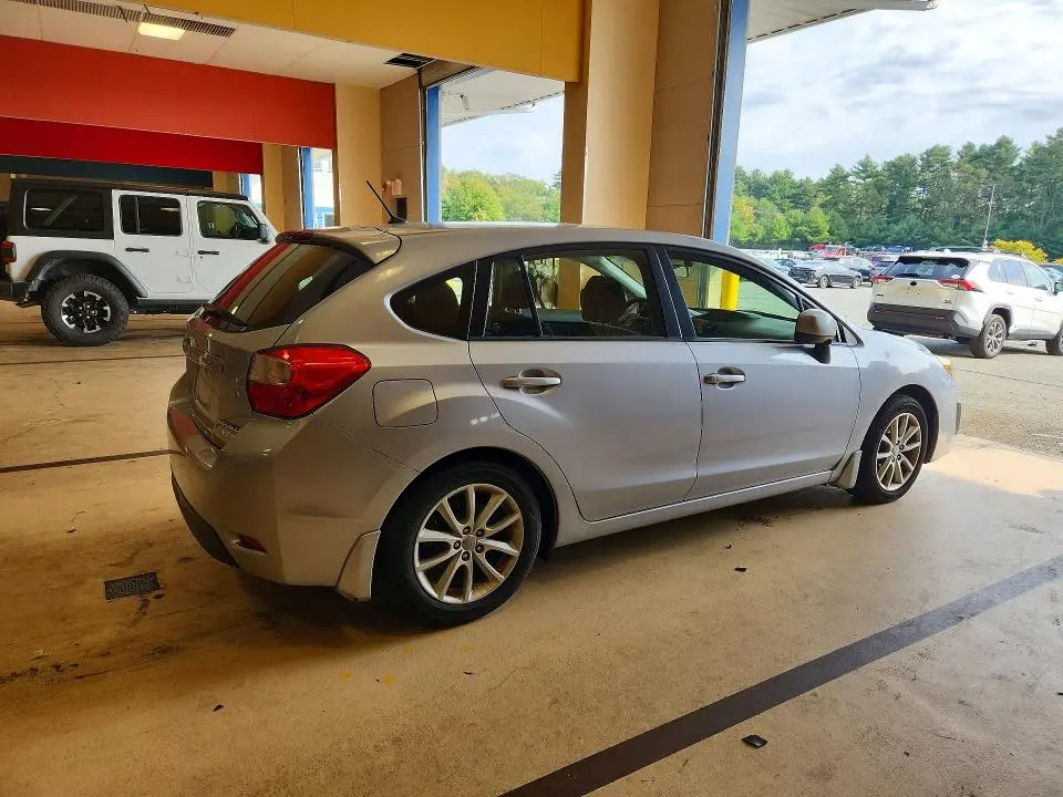 2014 SUBARU IMPREZA PREMIUM  