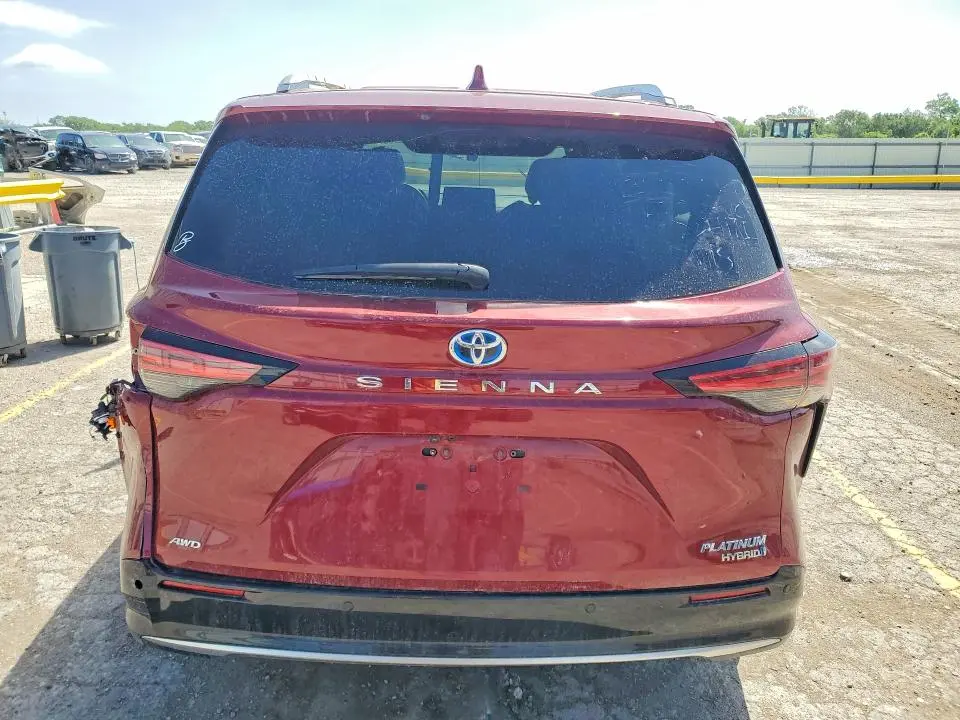 2021 TOYOTA SIENNA PLATINUM 7-PASSENGER  