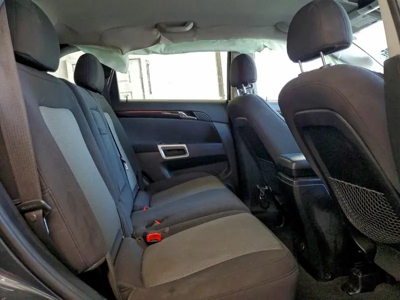 2013 CHEVROLET CAPTIVA LS  