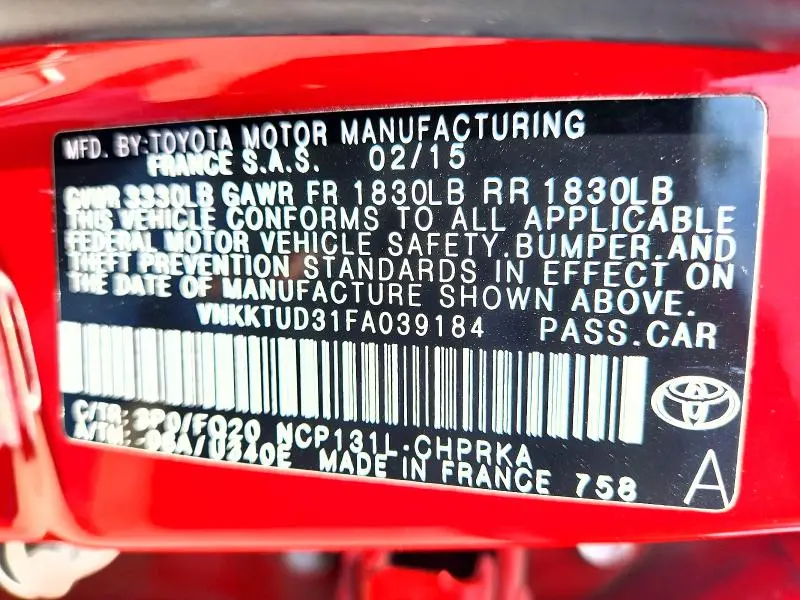 2015 TOYOTA YARIS 5-DOOR L  
