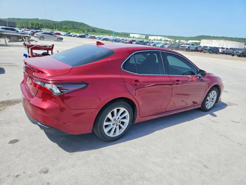 2022 TOYOTA CAMRY LE  