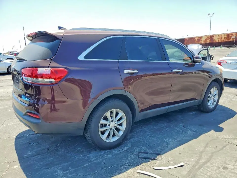 2018 KIA SORENTO LX  