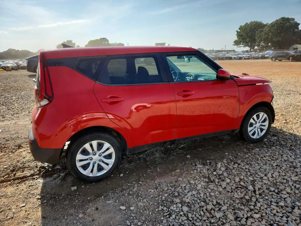 2022 KIA SOUL LX  
