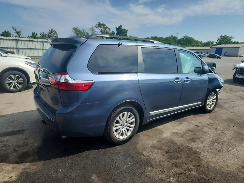2017 TOYOTA SIENNA XLE 8-PASSENGER  
