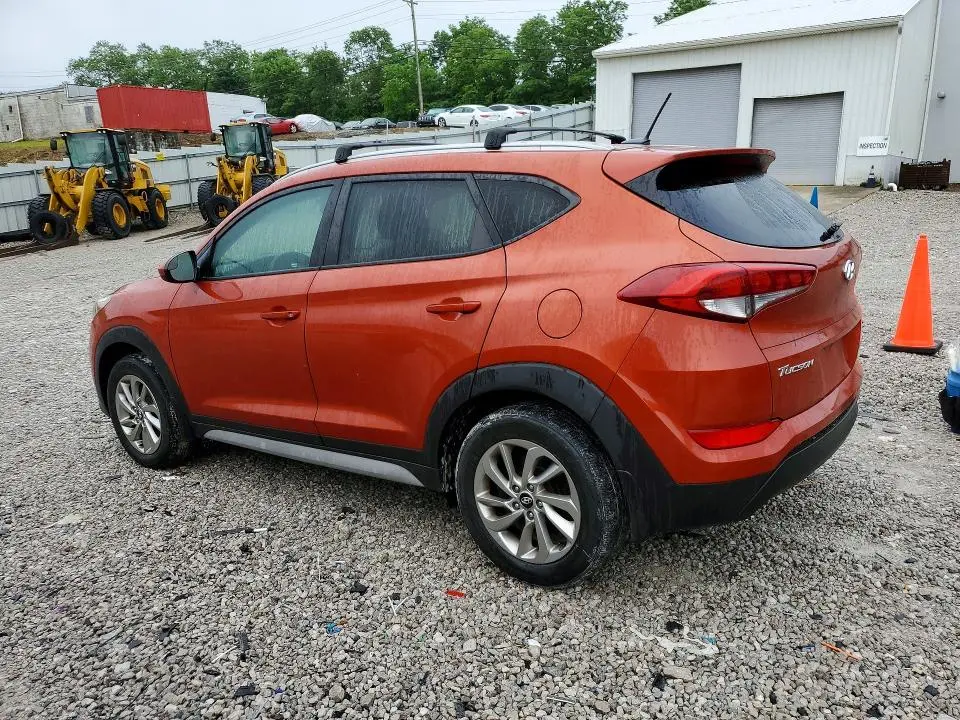 2017 HYUNDAI TUCSON SE  