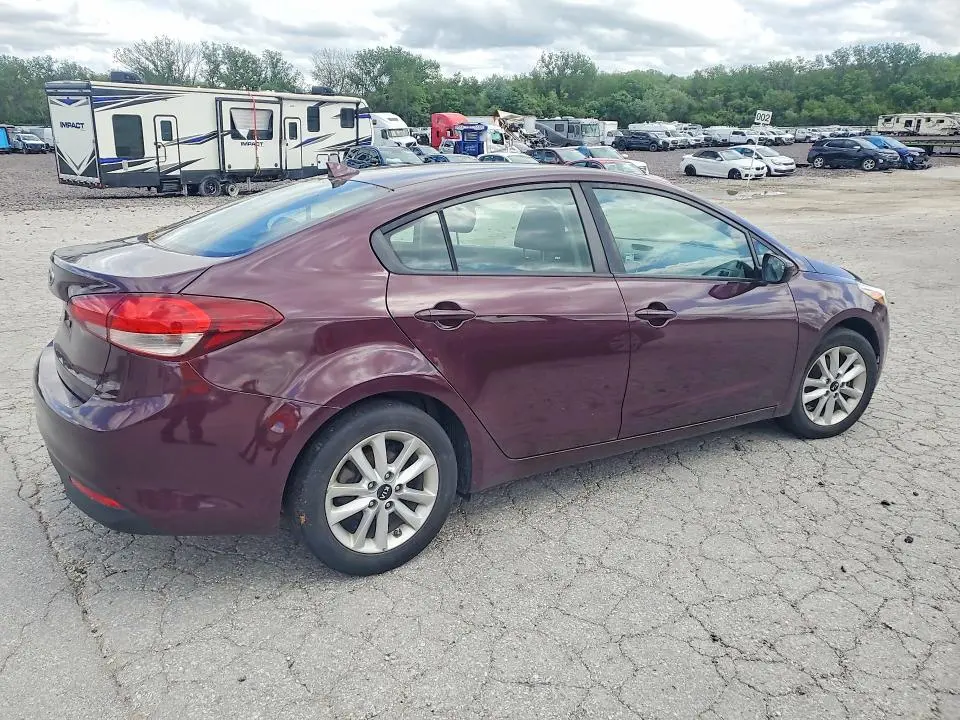 2017 KIA FORTE LX  