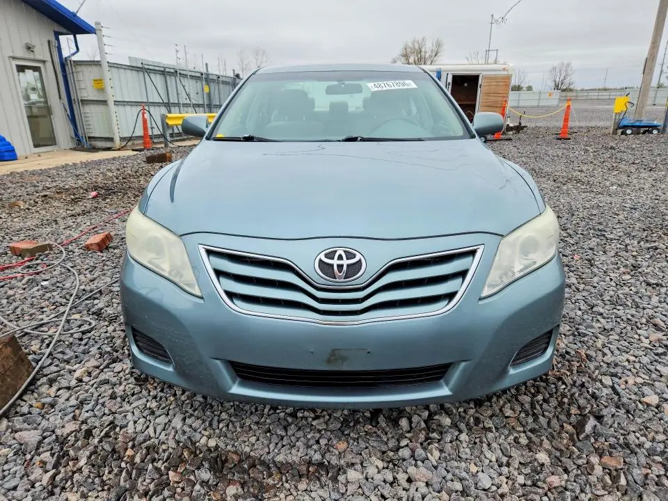 2010 TOYOTA CAMRY LE  