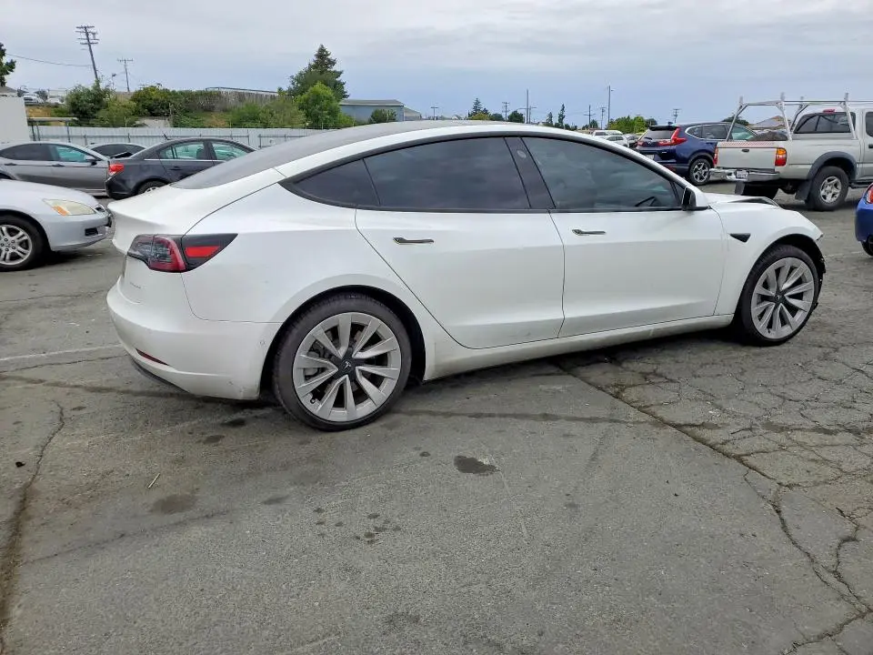 2021 TESLA MODEL 3   