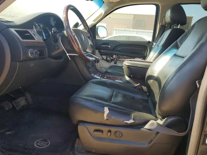 2012 CADILLAC ESCALADE ESV  