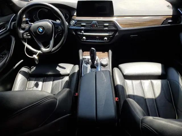 2019 BMW 530 I  