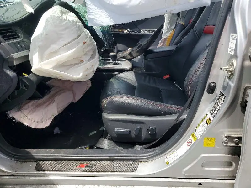 2014 TOYOTA CAMRY SE  