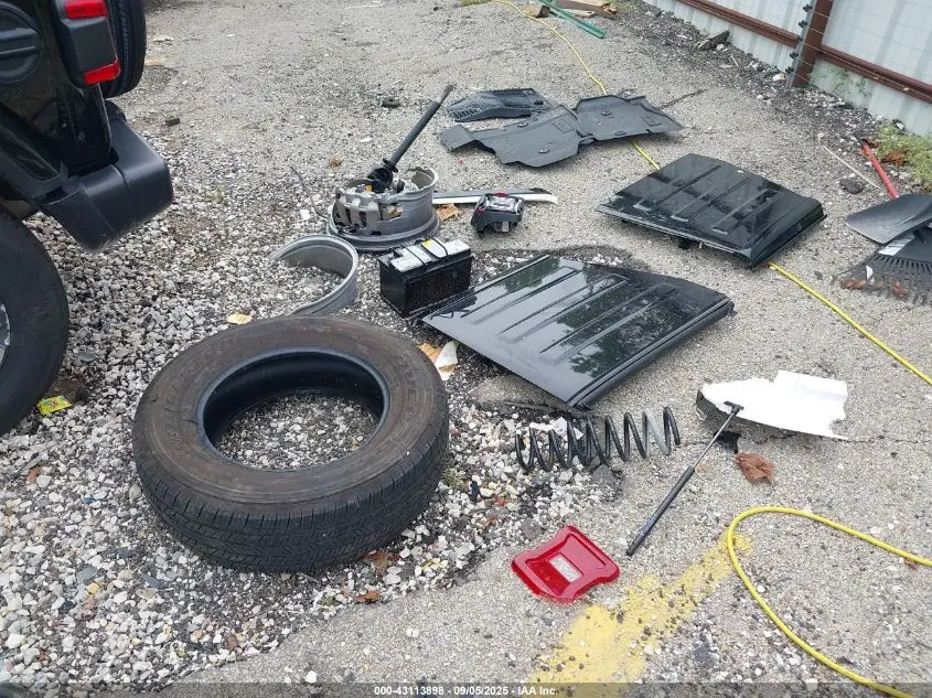 2024 JEEP WRANGLER 4-DOOR SAHARA 4X4