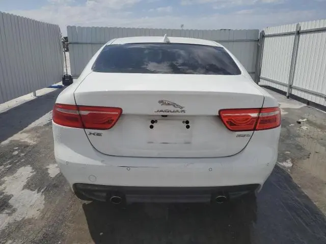 2018 JAGUAR XE PRESTIGE  