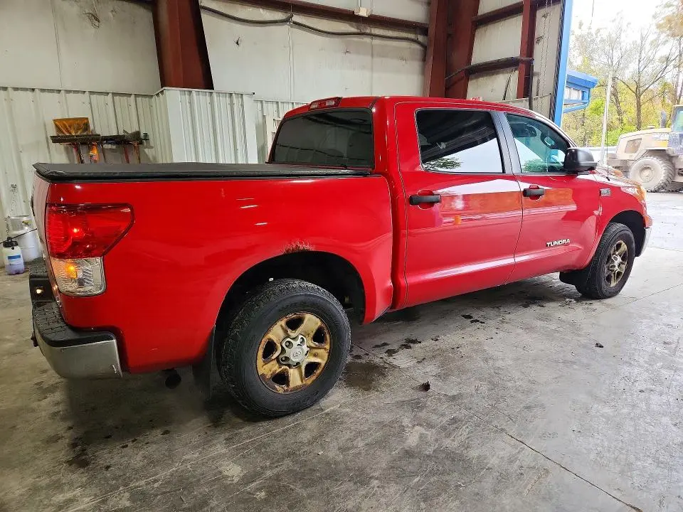 2011 TOYOTA TUNDRA CREWMAX SR5  