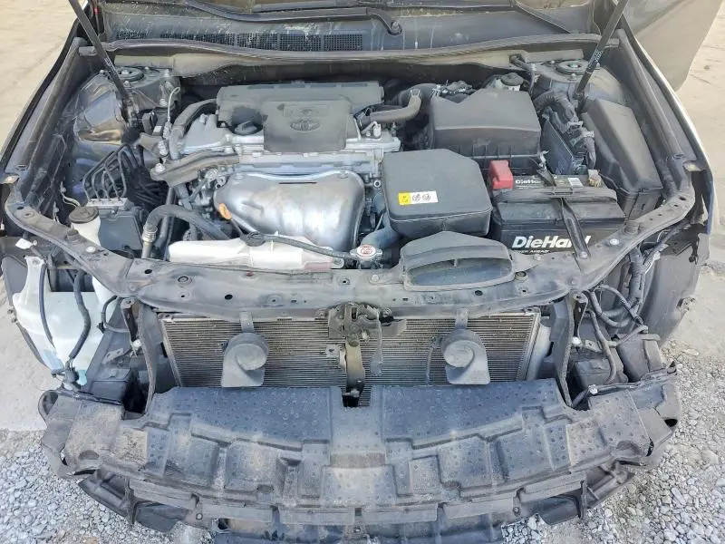 2017 TOYOTA CAMRY SE  
