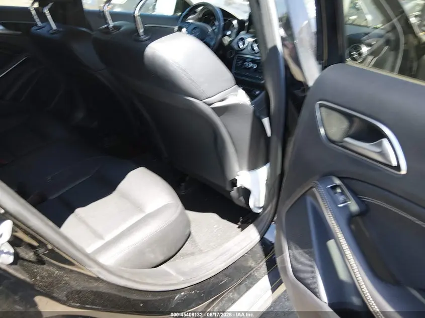 2015 MERCEDES-BENZ GLA 250 4MATIC