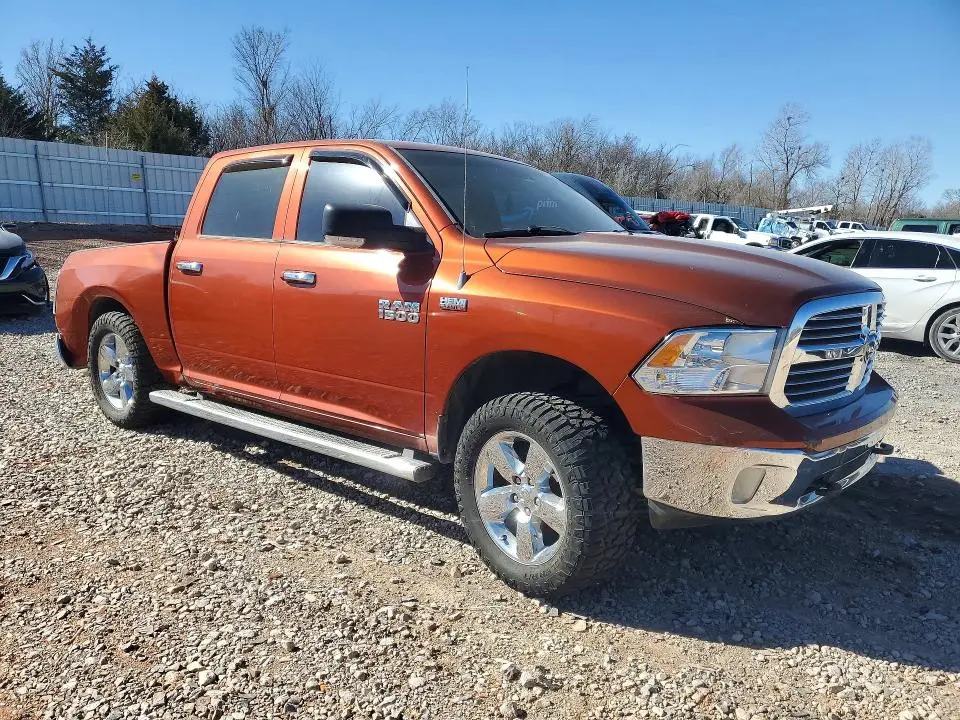 2013 RAM 1500 SLT  