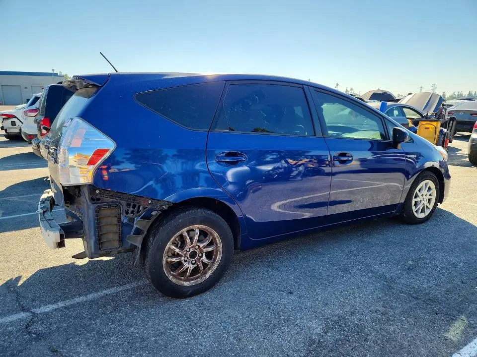 2012 TOYOTA PRIUS V TWO  
