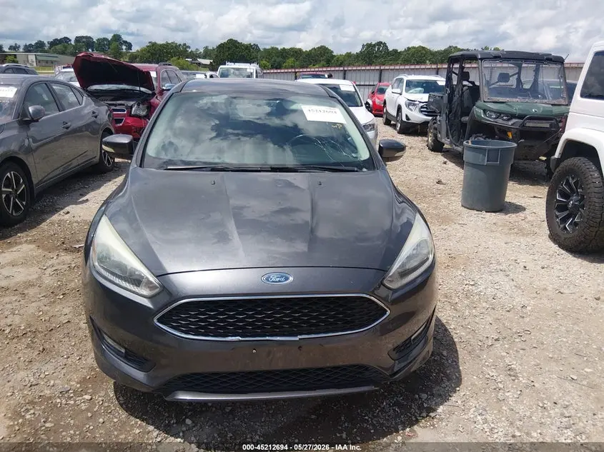 2015 FORD FOCUS SE