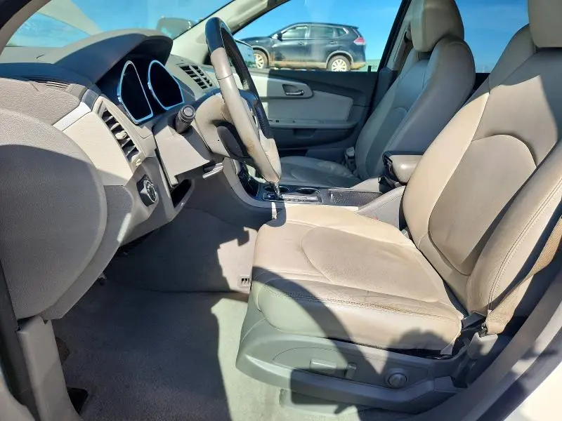 2012 CHEVROLET TRAVERSE LT  
