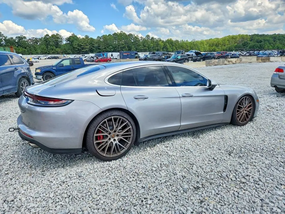 2021 PORSCHE PANAMERA 4S  