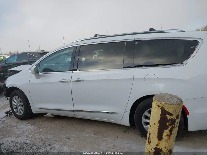 2019 CHRYSLER PACIFICA TOURING L