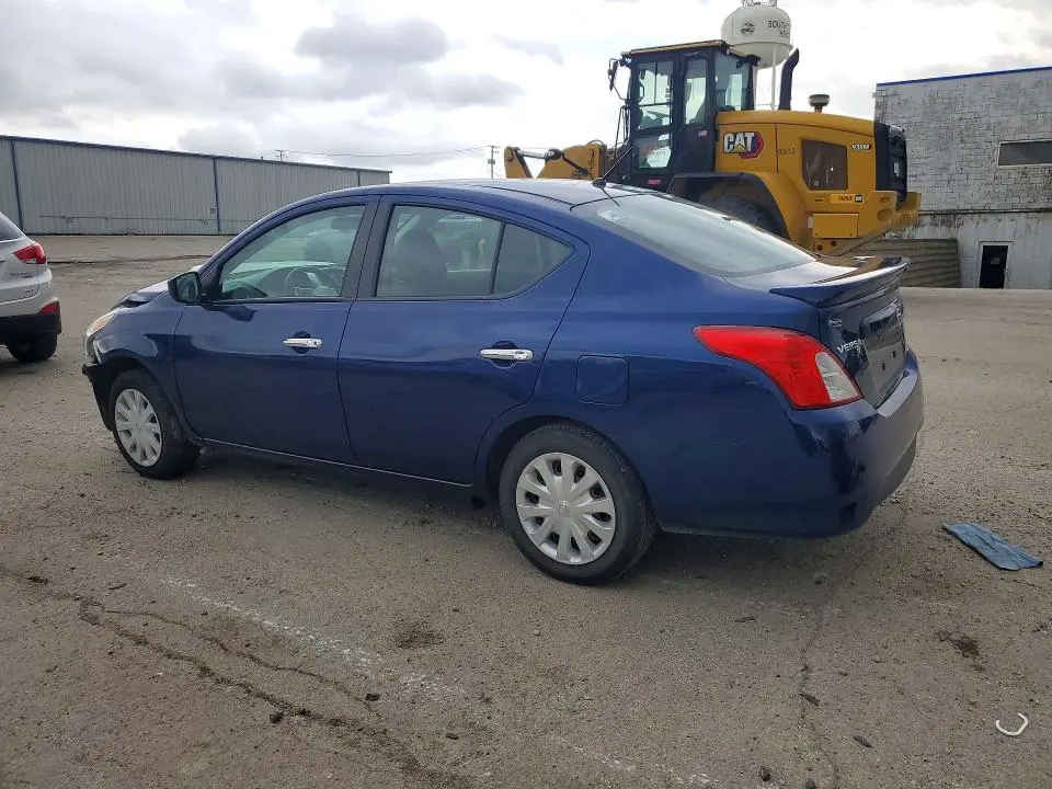 2019 NISSAN VERSA SV  