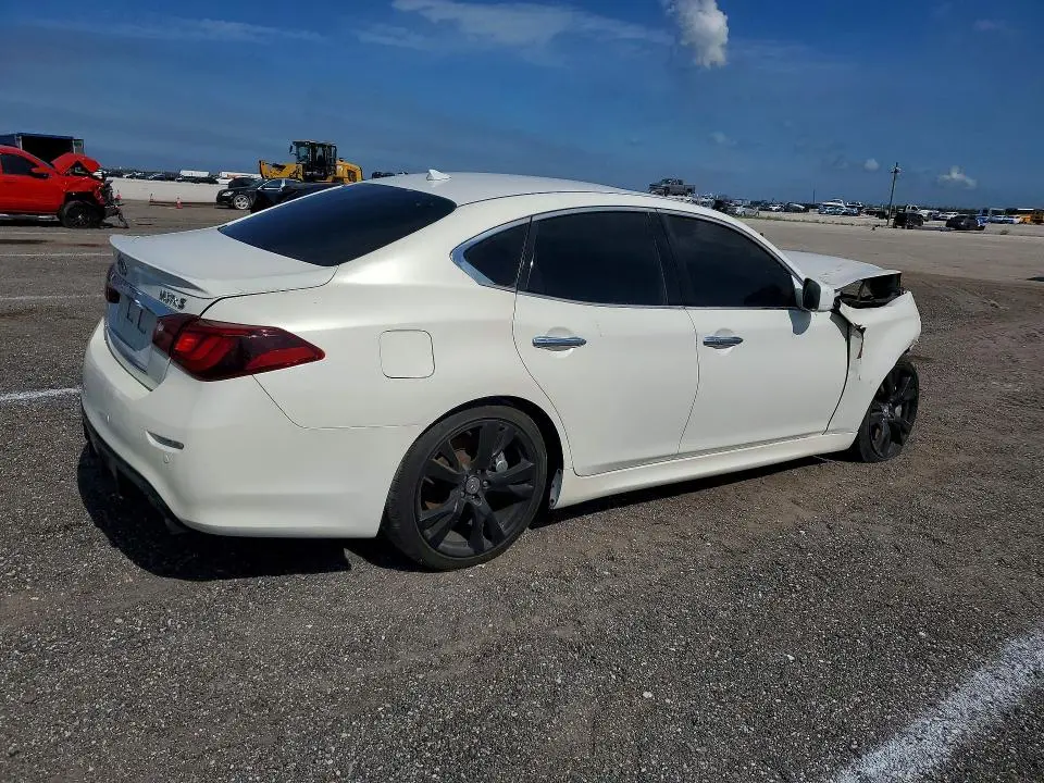 2013 INFINITI M37 X  