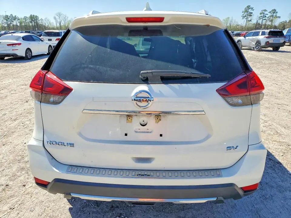 2018 NISSAN ROGUE SV  