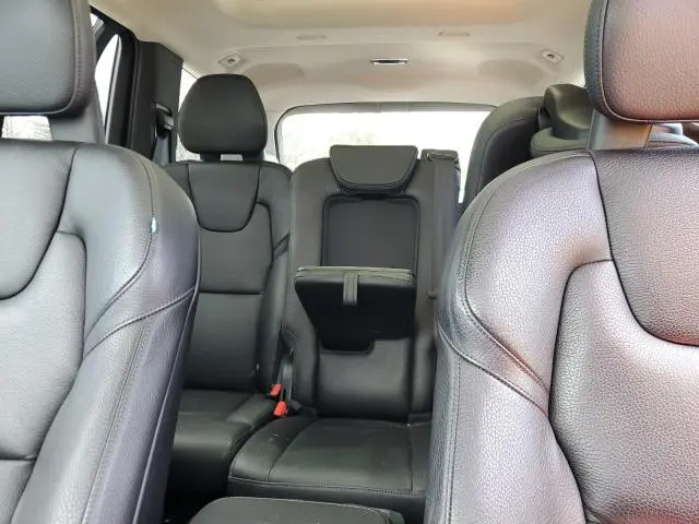 2016 VOLVO XC90 T6