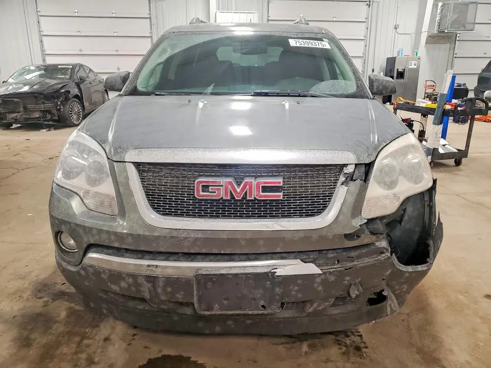 2011 GMC ACADIA SLE  