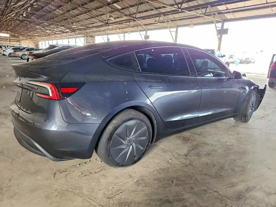 2025 TESLA MODEL 3   