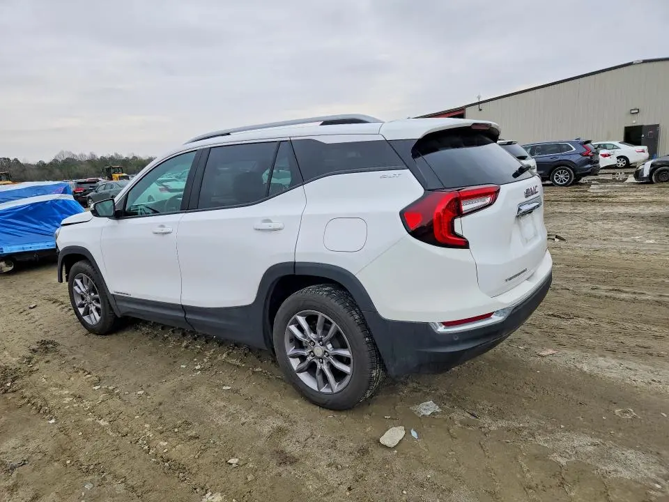 2022 GMC TERRAIN SLT  