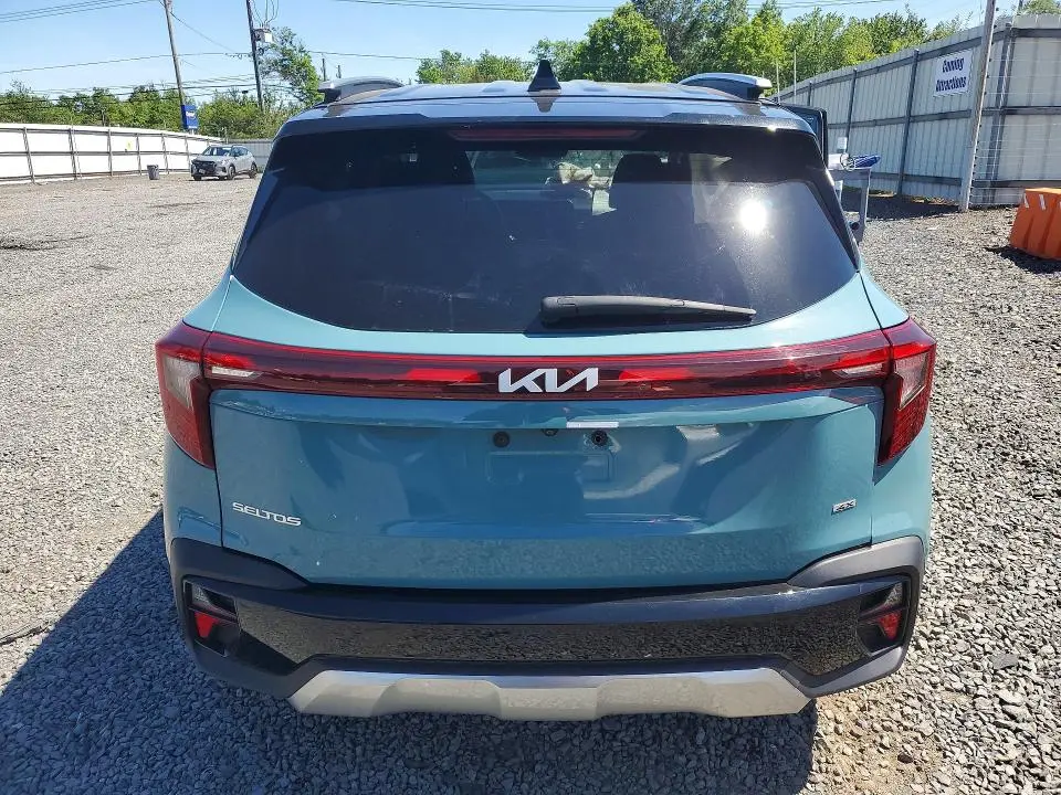 2024 KIA SELTOS S  