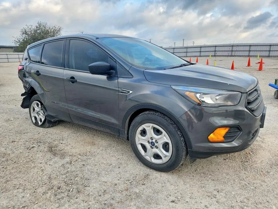 2019 FORD ESCAPE S  