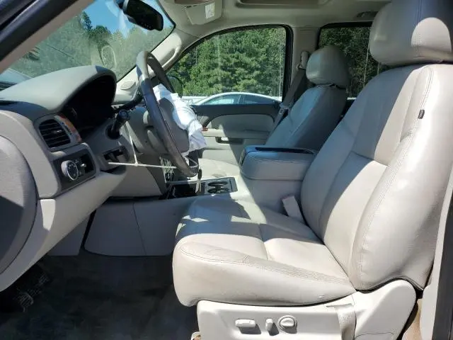 2013 CHEVROLET SUBURBAN