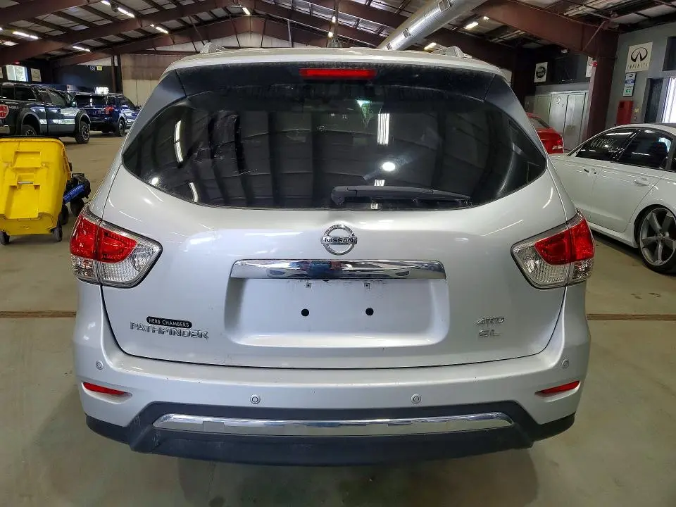 2014 NISSAN PATHFINDER SL  