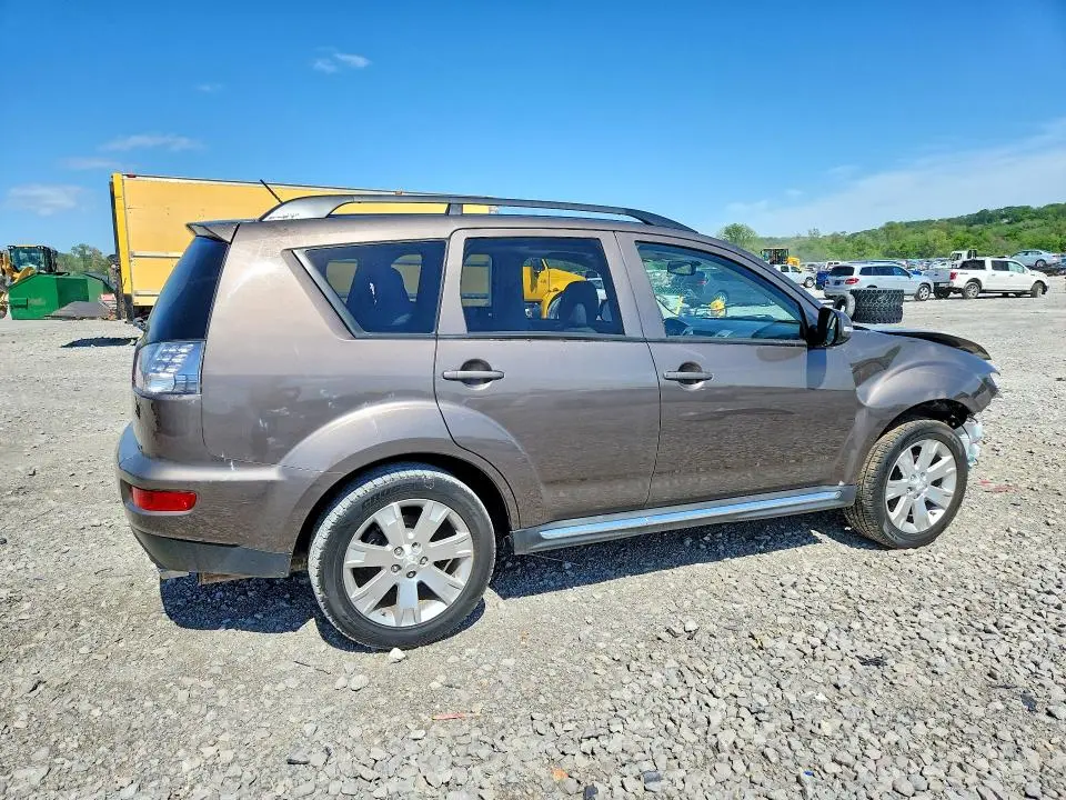 2012 MITSUBISHI OUTLANDER SE  