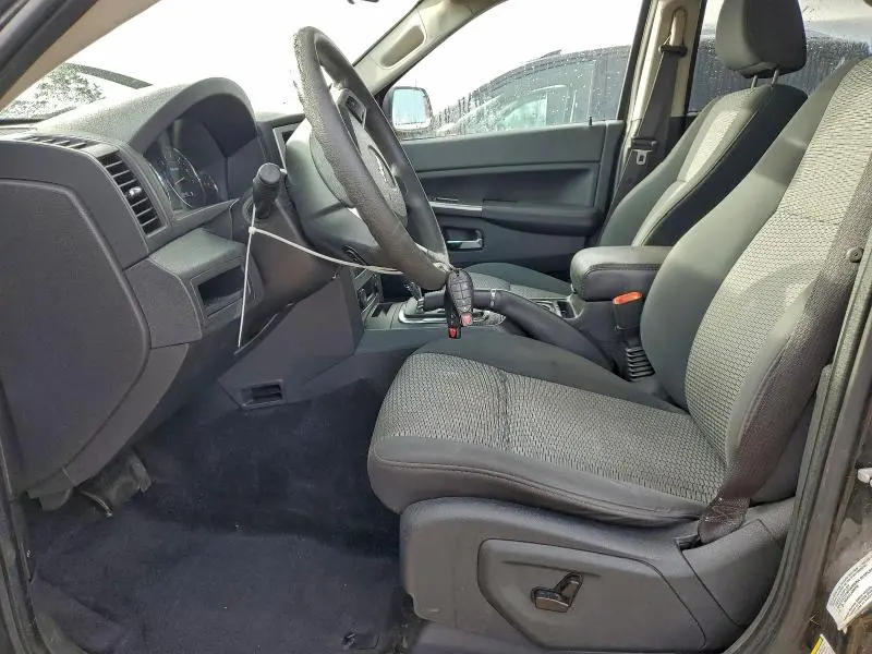 2010 JEEP GRAND CHEROKEE LAREDO  