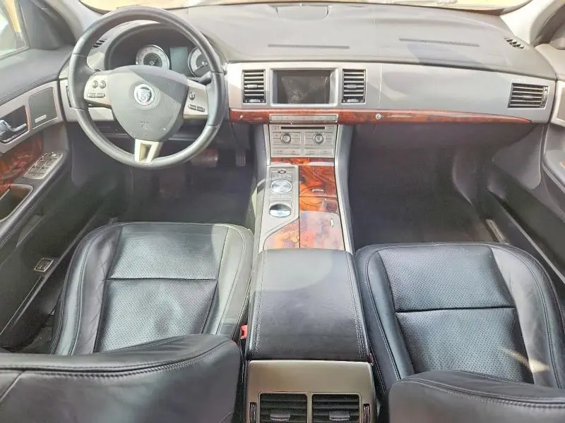 2011 JAGUAR XF PREMIUM  