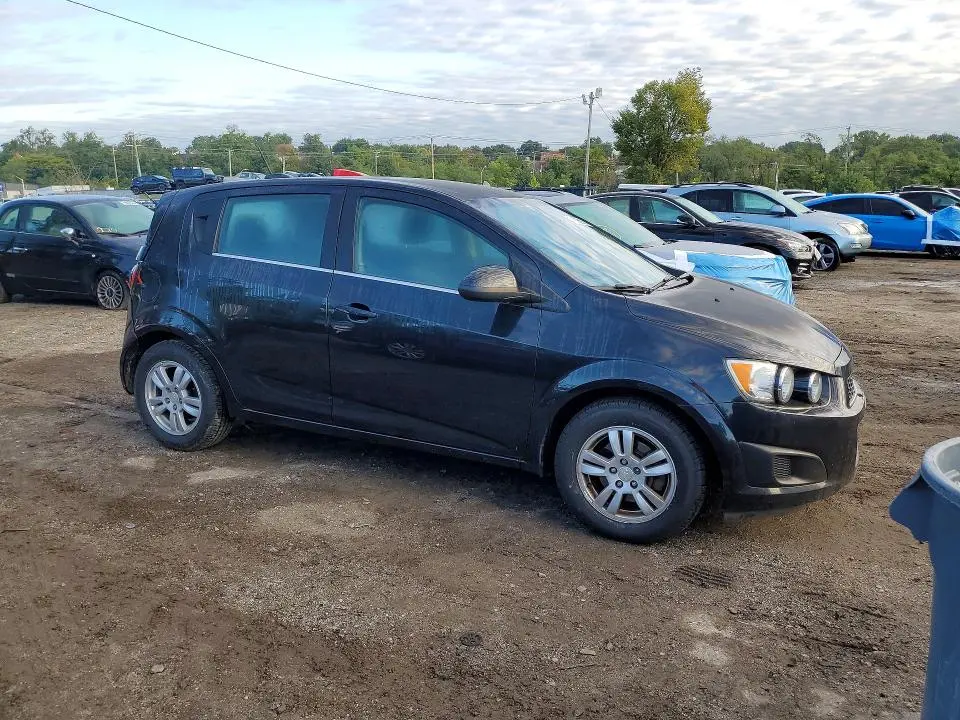2015 CHEVROLET SONIC LT  