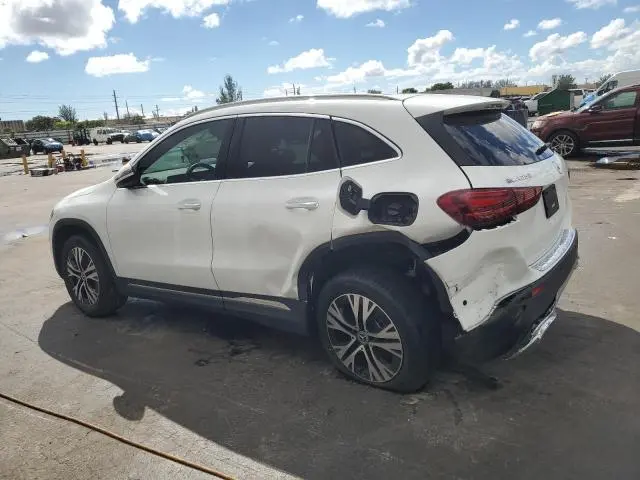 2025 MERCEDES-BENZ GLA 250  