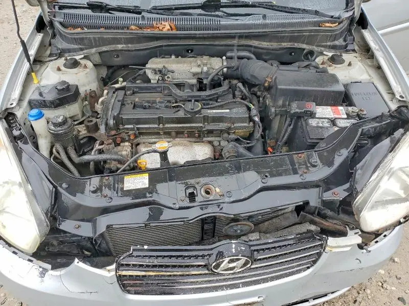 2010 HYUNDAI ACCENT GLS  