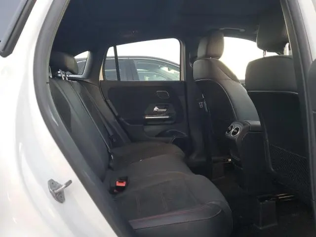 2021 MERCEDES-BENZ GLA 250 4MATIC  