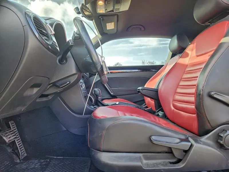 2012 VOLKSWAGEN BEETLE TURBO  