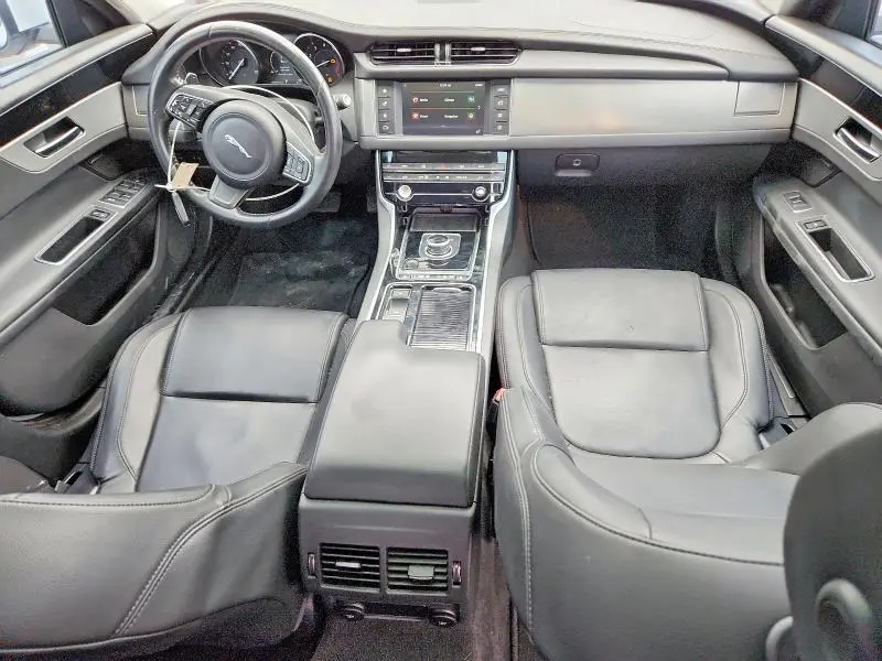 2018 JAGUAR XF   