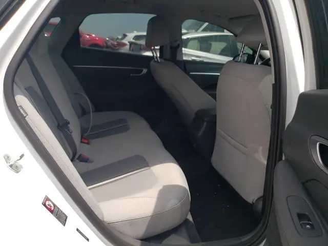 2020 HYUNDAI SONATA SE  