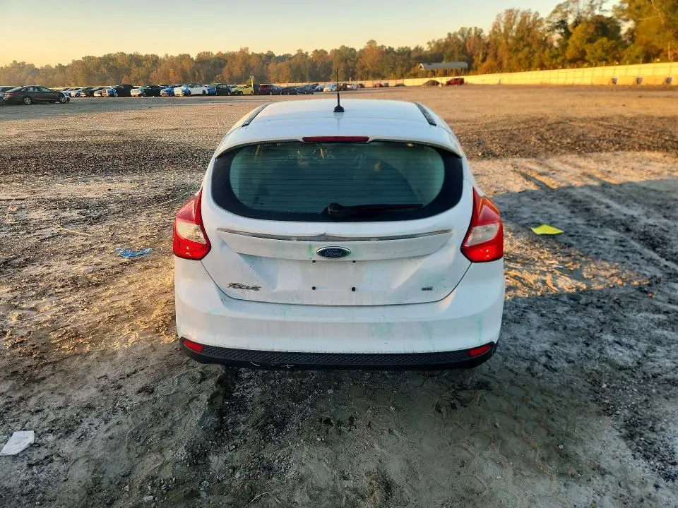 2012 FORD FOCUS SE  