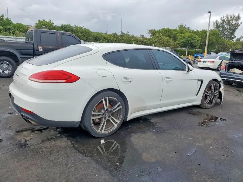 2014 PORSCHE PANAMERA S  